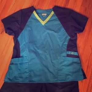 Wonderwink wonderflex scrub set